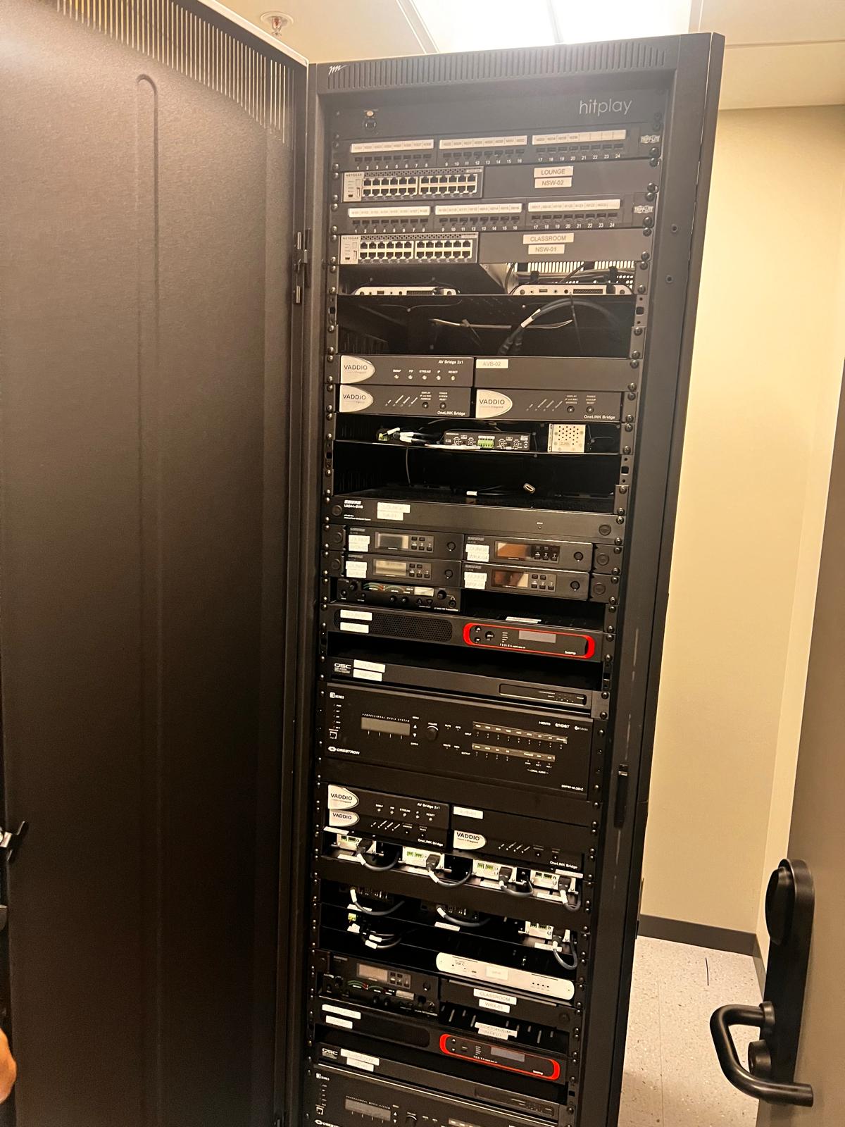 Enterprise rack wiring
